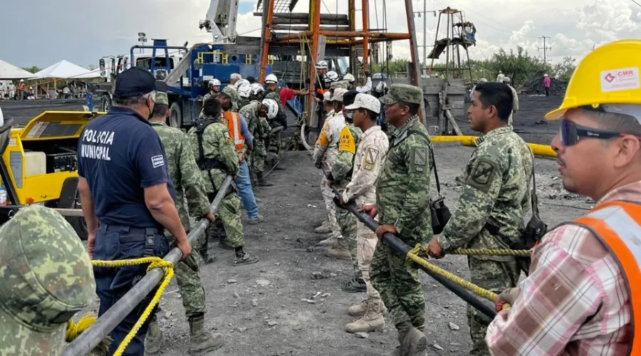 Labores de rescate de mineros en Coahuila, México, el 12 de agosto. Crédito: Protección Civil México.?w=200&h=150