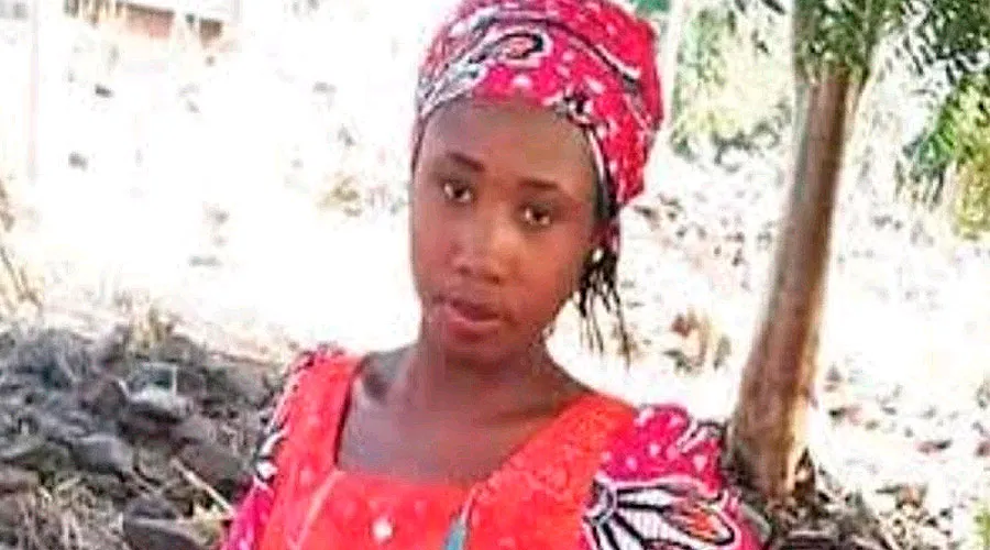 Arzobispo pide hacer todo lo posible por liberar a joven secuestrada por Boko Haram