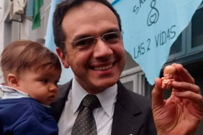 Marcharán en Argentina para que absuelvan a médico que se negó a realizar aborto