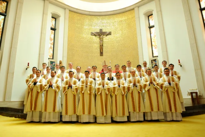 El Papa Francisco pide a nuevos diáconos de la Legión de Cristo que recen por él