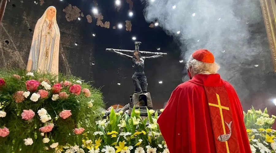 Cardenal recuerda en Misa un año del atentado con bomba molotov contra la Sangre de Cristo