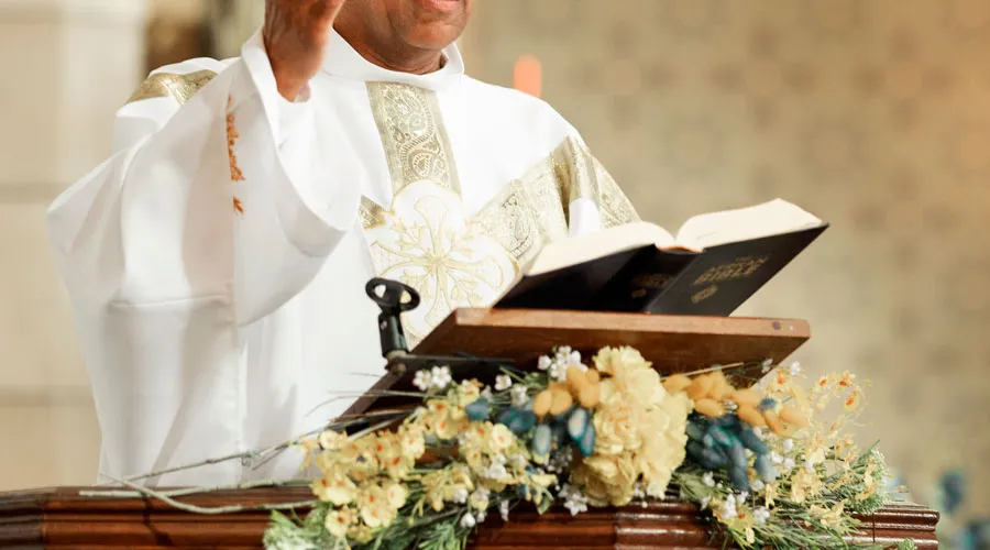 Liberan a 2 sacerdotes católicos que estaban secuestrados en Nigeria