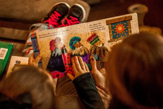 Con este libro interactivo la Iglesia en Chile acompaña a los niños rumbo a la Navidad