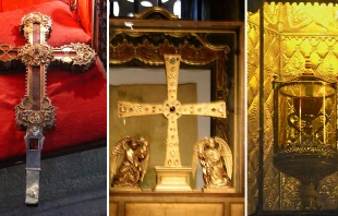 Reliquia del Lignum Crucis (izq), Santo Sudario y Santo Cu00e1liz (dcha). Foto: Wikipedia Dominio Pu00fablico.  