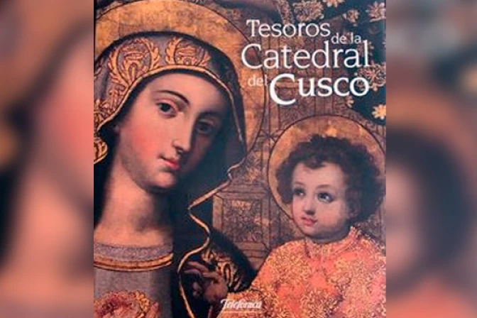 Papa Francisco recibe libro de “Los tesoros de la Catedral del Cusco”