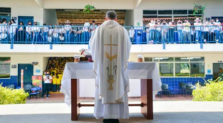 Escuela católica cumple 25 años evangelizando en zona marcada por violencia en Colombia