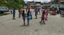 Niños jugando en barrio La Dolorita. (Imagen referencial). Crédito: MCR Venezuela