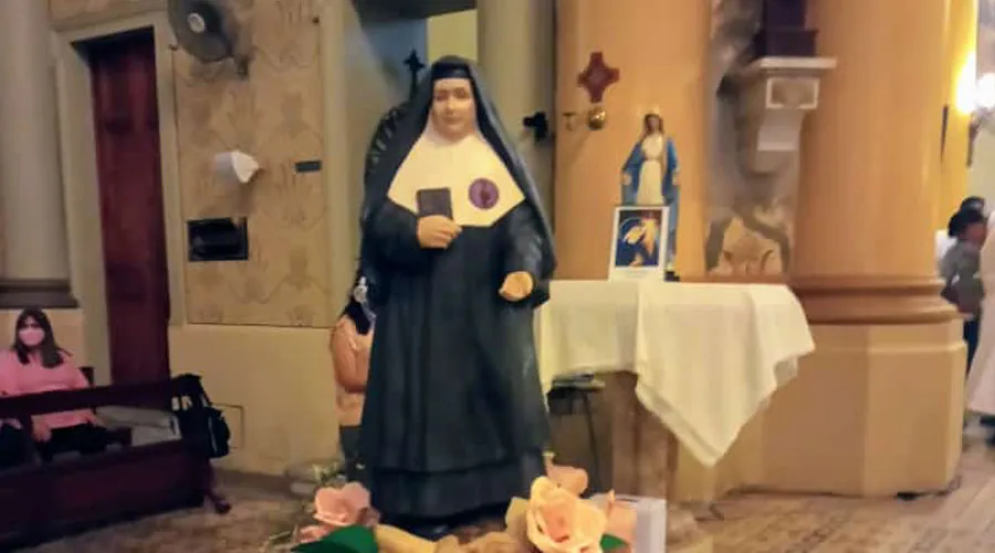 Entronización imagen Beata Madre Catalina en Catedral de La Rioja. Crédito: Madre Catalina de María.