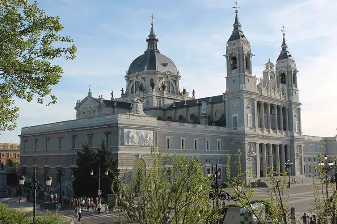 Arquidiócesis Madrid anuncia que Misas públicas volverán desde la próxima semana