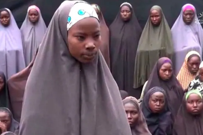 Padres cristianos ven a su hija en video de Boko Haram y rezan por su libertad