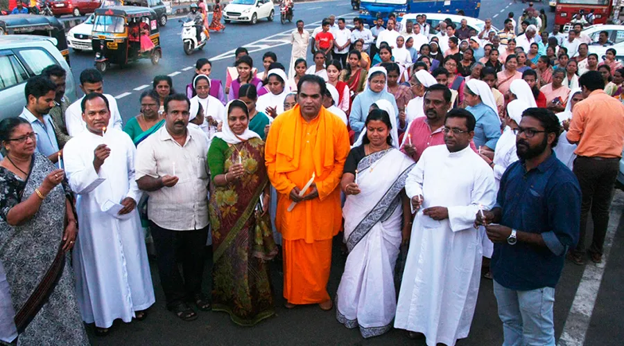 Manifestación en Kerala por la liberación del P. Tom / Foto: UCAN ?w=200&h=150