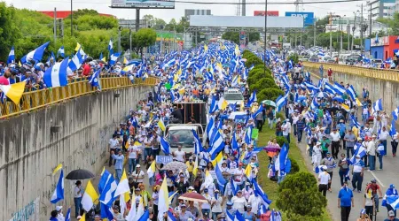 Cardenal Brenes agradece multitudinaria manifestación en defensa de la Iglesia en Nicaragua