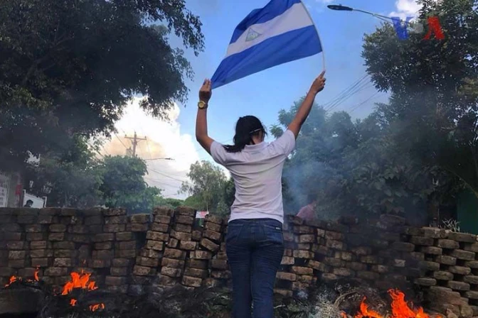 La muerte de cada nicaragüense es un dolor para el país, expresa Cardenal Brenes