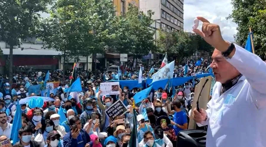 Aborto en México: Miles se manifiestan en defensa de la vida ante Suprema  Corte