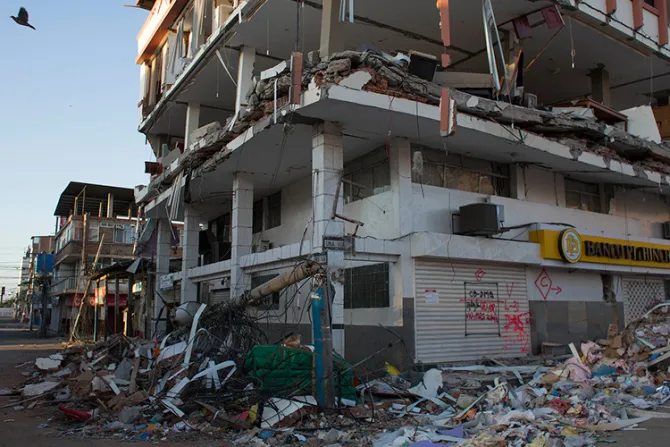 Cáritas Ecuador presenta plan de reconstrucción tras terremoto
