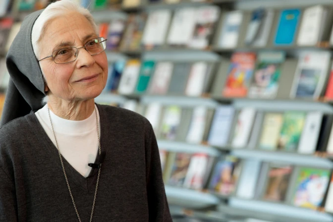 Religiosa de la Consulta Femenina del Vaticano comenta nueva misión