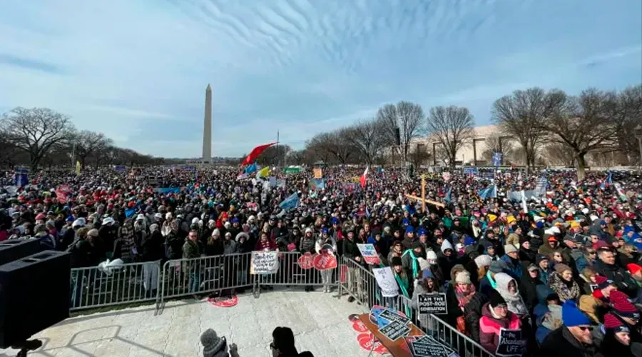 Decenas de miles se reunieron para un mitin y un concierto previos a la Marcha por la Vida 2022 en el National Mall, Washington, DC | Katie Yoder - ACI Prensa