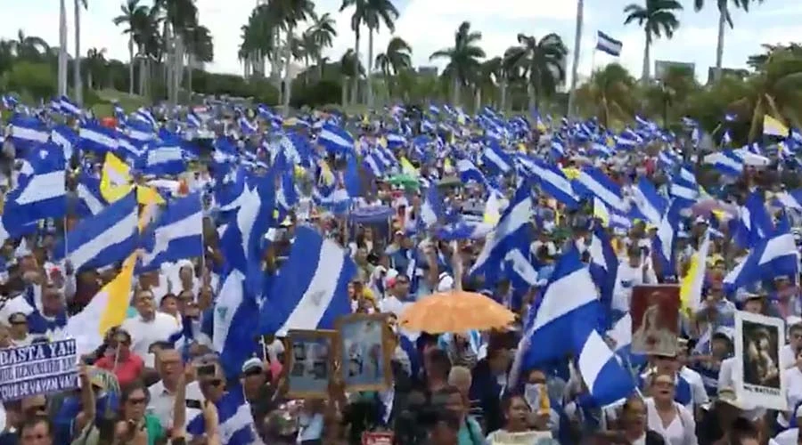 Manifestación en apoyo a los obispos y sacerdotes de Nicaragua. Foto: Captura de video / Canal Católico de Nicaragua.?w=200&h=150