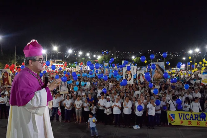 Miles de fieles participan en Marcha del Perdón en Colombia