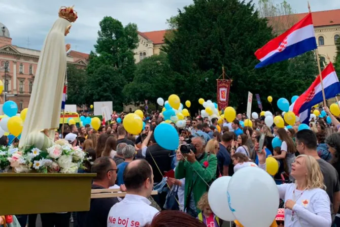 Miles marchan por la vida y contra el aborto en 3 ciudades de Croacia