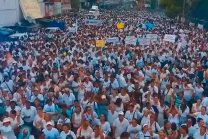 [VIDEO] Panamá: Marcha pro familia hace retroceder ley de salud sexual y reproductiva