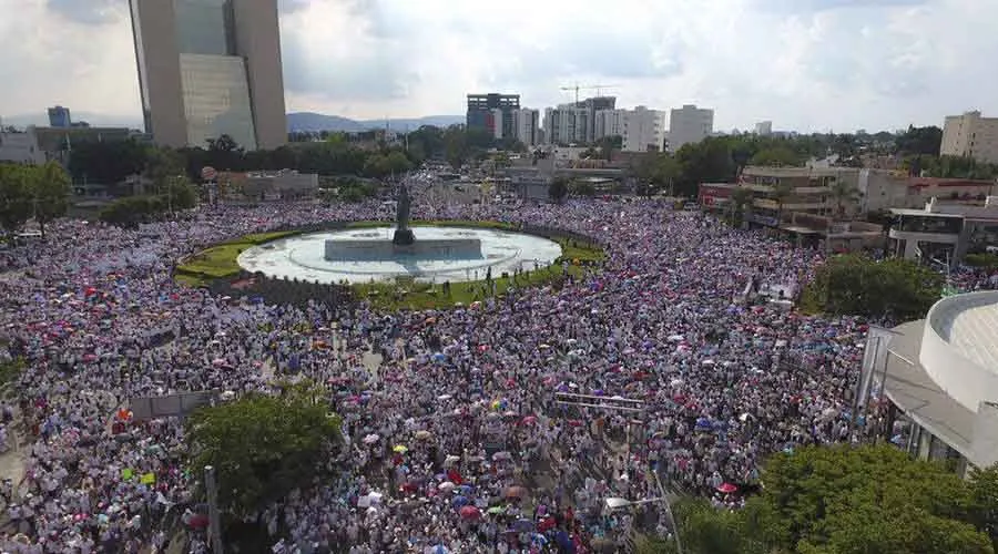 Multitudinaria Marcha por la Familia en Guadalajara, el 10 de septiembre. Foto: Frente Nacional por la Familia.?w=200&h=150