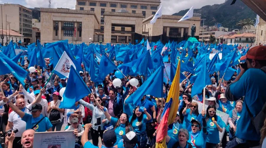 Foto referencial de la Marcha por la Vida en Colombia Crédito: Página Unidos por la Vida Colombia?w=200&h=150