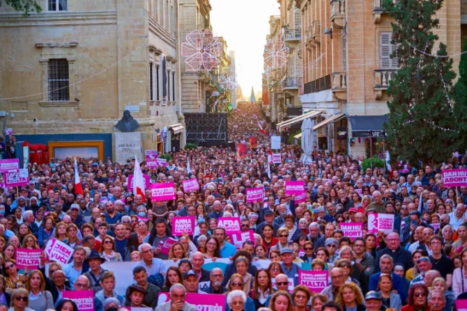 20 mil providas protestan contra proyecto de ley abortista en Malta