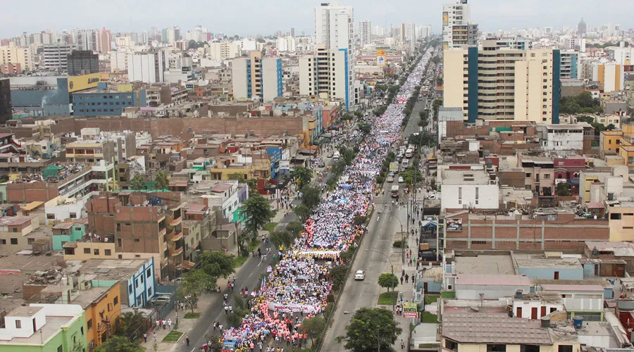 Más de 250 mil personas participaron en Marcha por la Vida 2014.?w=200&h=150