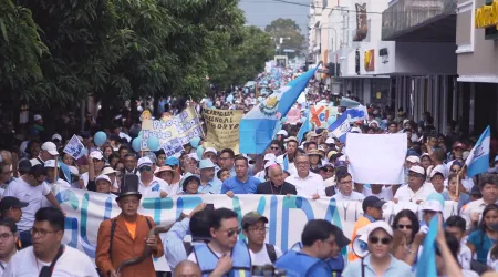 Histórico: Más de 150 mil marchan por la vida y la familia en Guatemala [FOTOS y VIDEOS]
