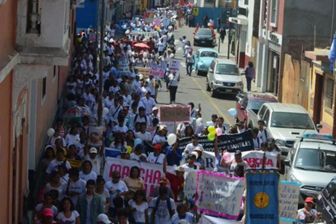 Éxito de Marcha por la Vida 2016 se repite en distintas ciudades de Perú