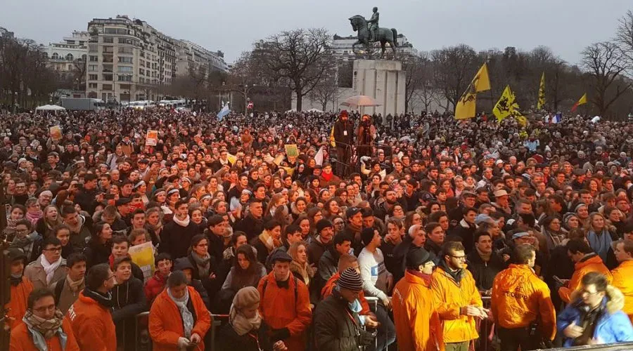 La multitud en la Marcha por la Vida en París. Foto Twitter En Marche pour la Vie