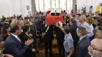 Funeral de carabinero Mario Cerciello Rega. Crédito: Facebook Carabinieri.