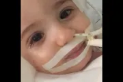 VIDEO VIRAL: Marwa, la bebé que médicos querían desconectar, despertó del coma