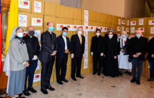 Cajas con las mascarillas donadas por Taiwu00e1n. Foto: Embajada de Taiwu00e1n ante la Santa Sede 
