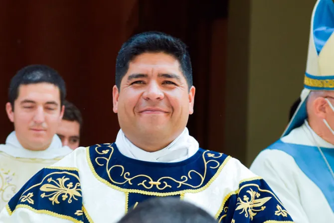 Celebran primera ordenación sacerdotal tras cierre de seminario en Argentina