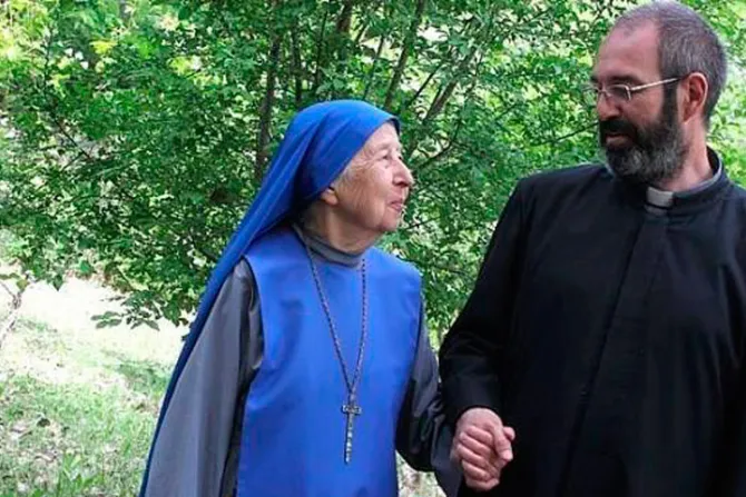 Dan el último adiós a Matka, una viuda y madre de tres sacerdotes que se hizo religiosa 