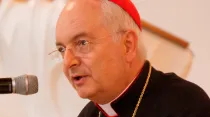 Cardenal Mauro Piacenza. Foto Wikipedia Dominio Público