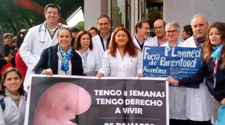 #NoCuentenConmigo: La consigna de los médicos para rechazar el aborto en Argentina
