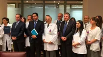 Médicos pro vida y senadores / Foto: Agrupación de Médicos comprometidos por la Vida