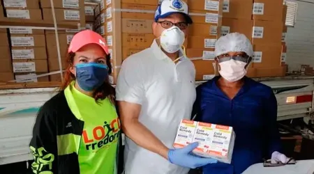 Iglesia entrega medicinas al Ministerio de Salud en República Dominicana