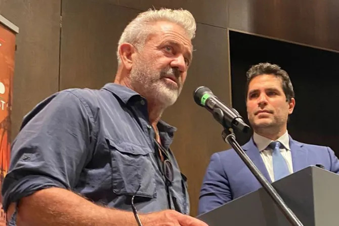 Eduardo Verástegui y Mel Gibson participan en cumbre mundial provida y profamilia