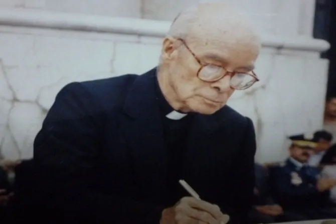 Hoy cumple 100 años el sacerdote más longevo de Venezuela [VIDEO]