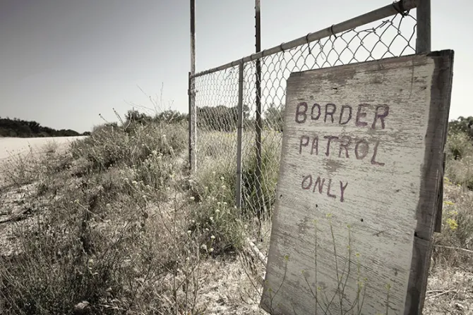 Corte Suprema de EEUU escuchará caso contra política de asilo “Permanecer en México”