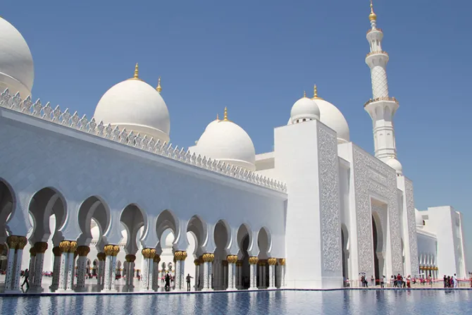 Mezquita en Emiratos Árabes ahora se llama María Madre de Jesús