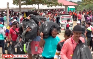 Continu00faa crisis migratoria en el norte de Colombia. Cru00e9dito: EWTN Noticias (captura de video) 