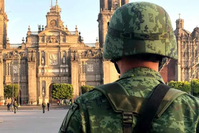 Ejército bloquea acceso a Catedral de México a pocos días de fiesta de independencia