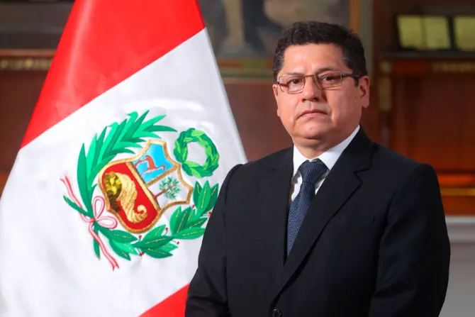 Critican a ministro de Justicia de Perú por apoyar eutanasia