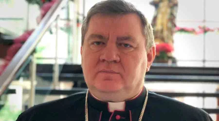 Nuncio Apostu00f3lico en Argentina ofrece su oraciu00f3n y disponibilidad por la u201camada Iglesiau201d 