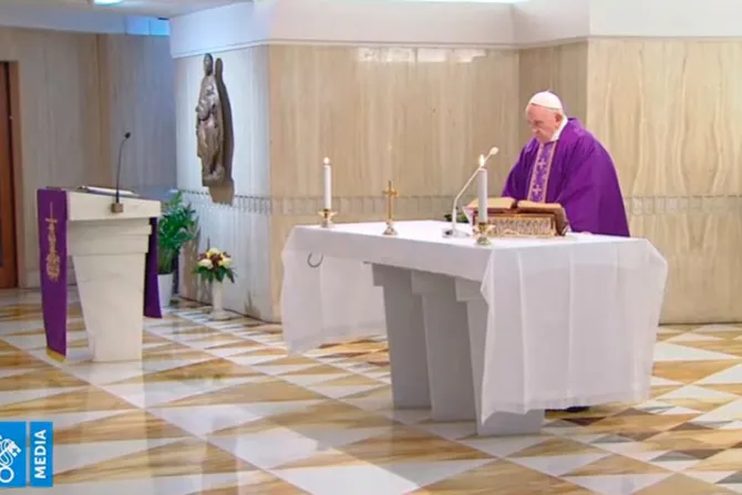 El Papa invita a confesarse con sentimiento de vergüenza por los pecados